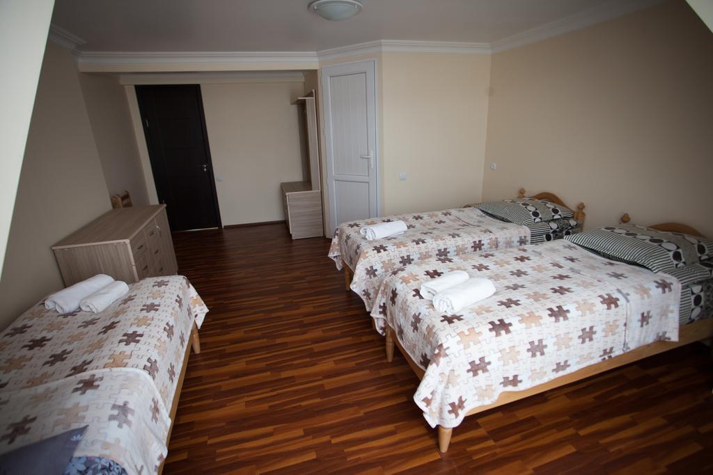 Mestiatour Guest House Esterno foto