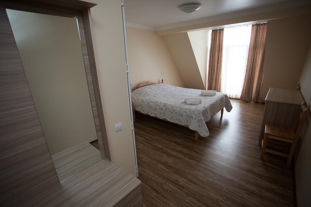 Mestiatour Guest House Esterno foto