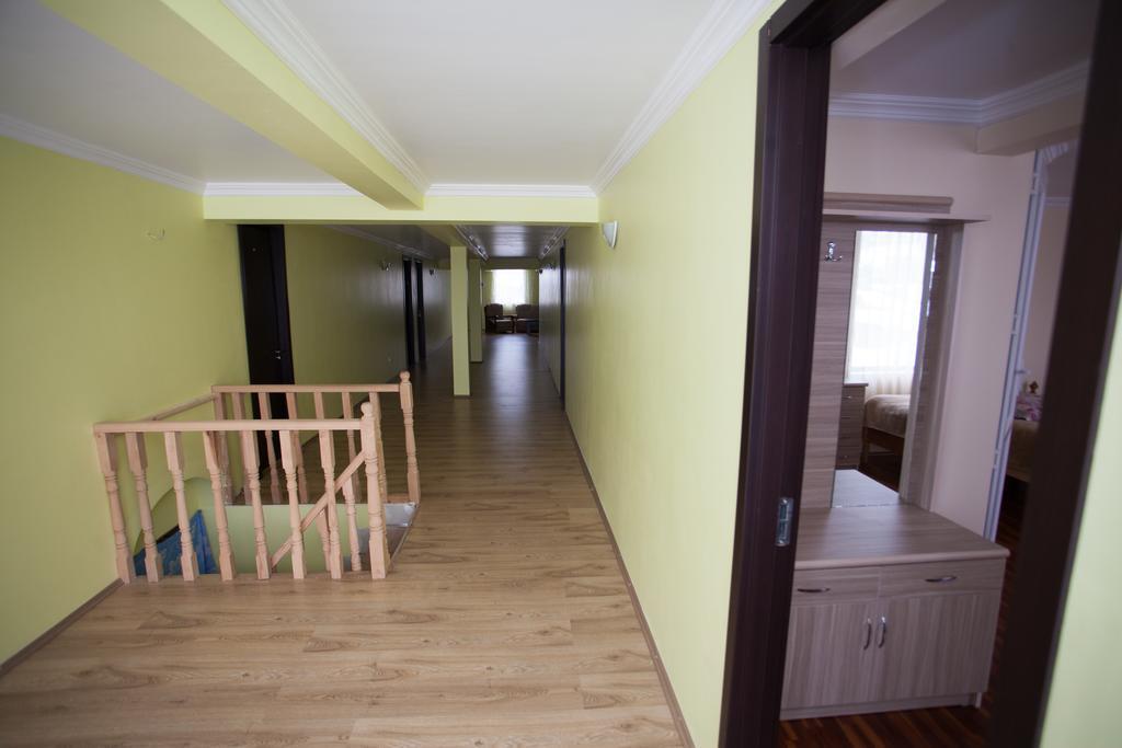 Mestiatour Guest House Esterno foto
