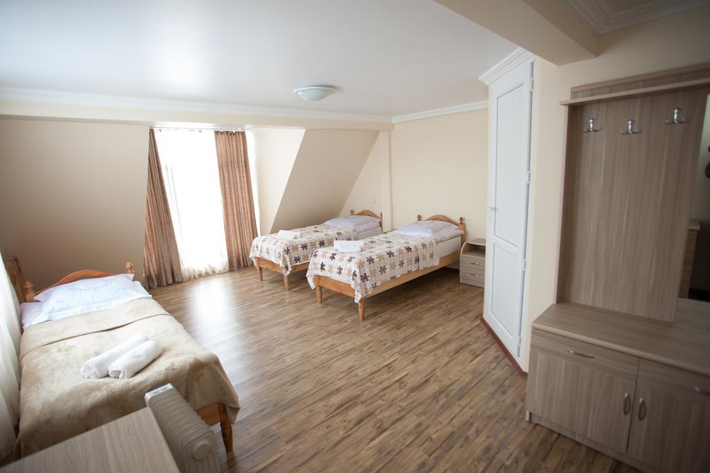 Mestiatour Guest House Esterno foto