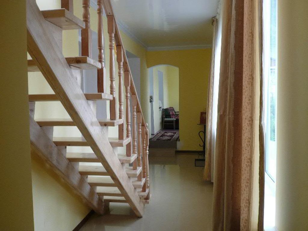 Mestiatour Guest House Esterno foto