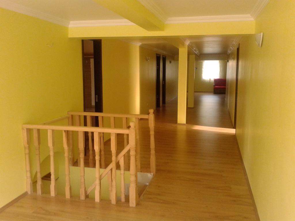 Mestiatour Guest House Esterno foto