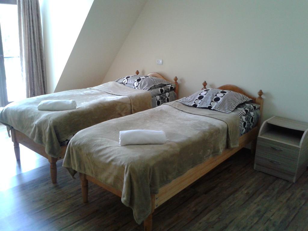 Mestiatour Guest House Esterno foto